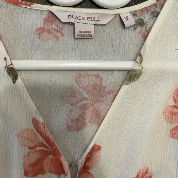 Women’s Floral romper - Picture 4 of 4